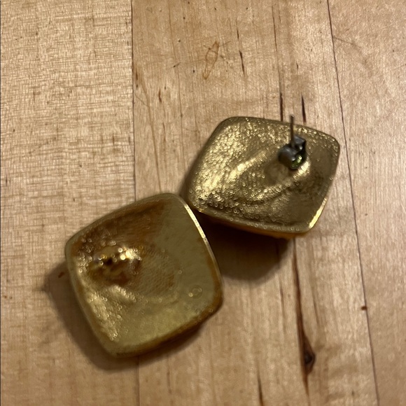 Goldtone Pierced Earrings Bundle- 4 pair - Picture 7 of 9